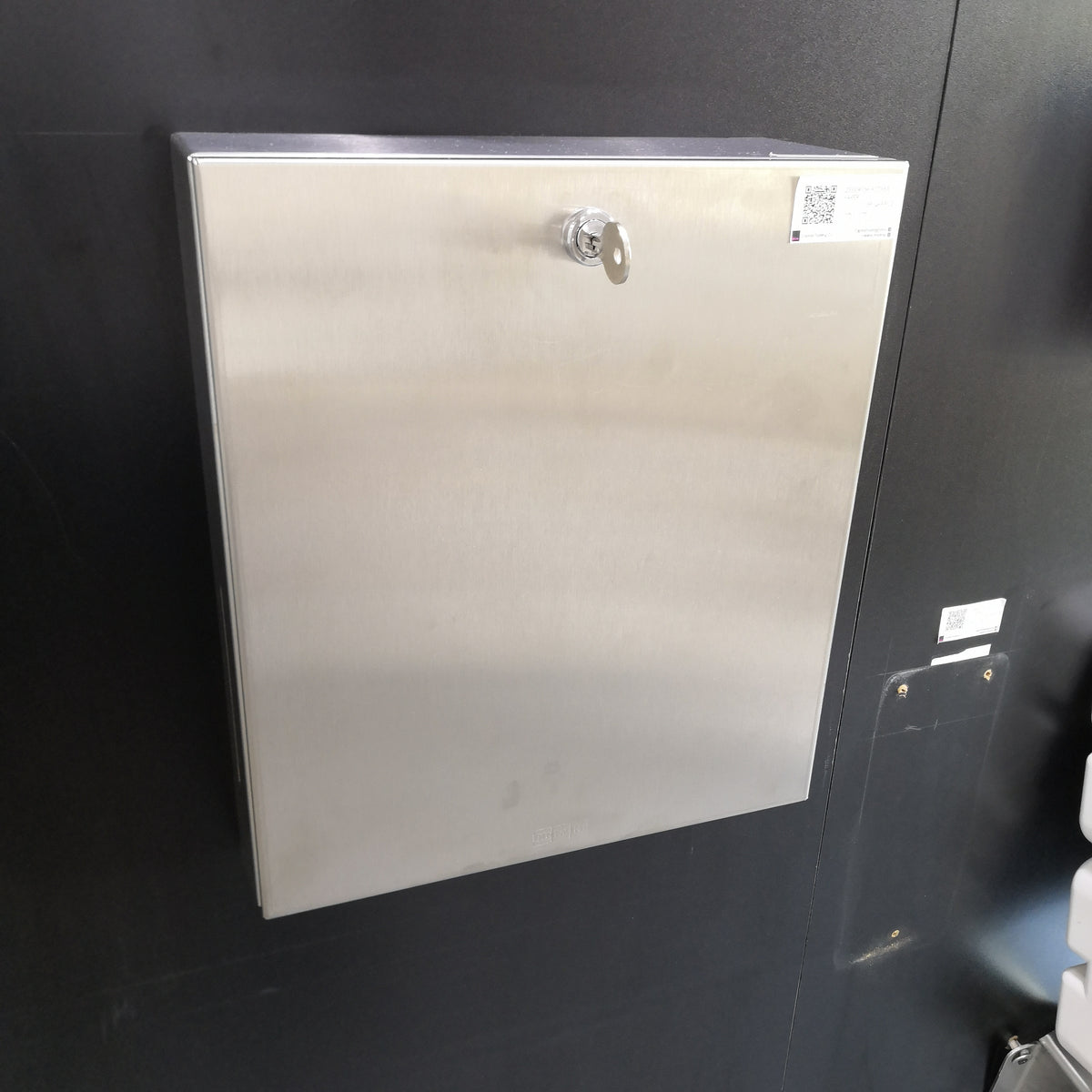 RODX600 PAPER TOWEL DISPENSER W/M STAINLESS STEEL SURFACE SATIN FINISHED 2000090056 FRANKE - 21 PCS