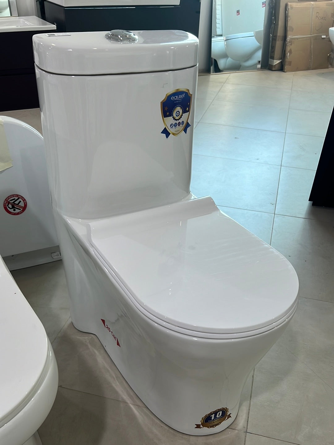 WAN1102SW ONE PC WC WITH SOFT CLOSE HEAVY DUTY SEAT COVER AND STAINLESS STEEL HINGES 690X380X770MM - EAUSET - 44 PCS