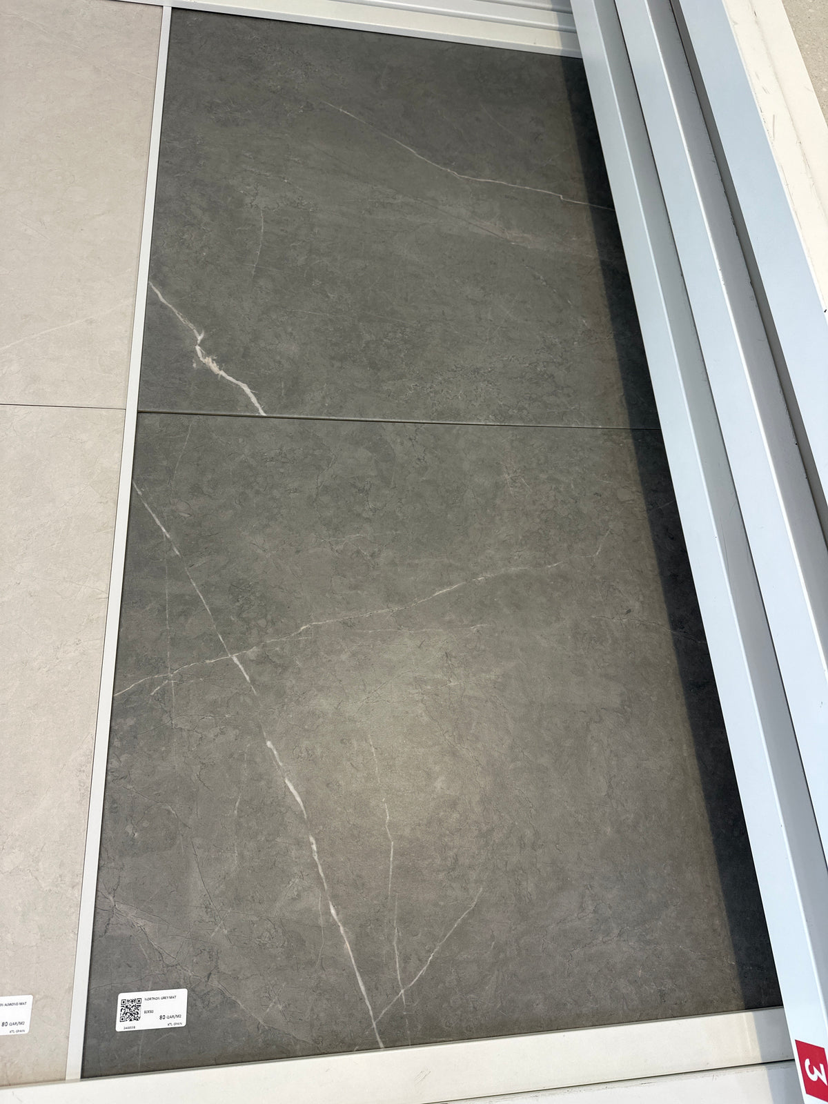 P.E. NORTHON GREY MAT RECT. 60X60CM - KTL SPAIN - 5 M2