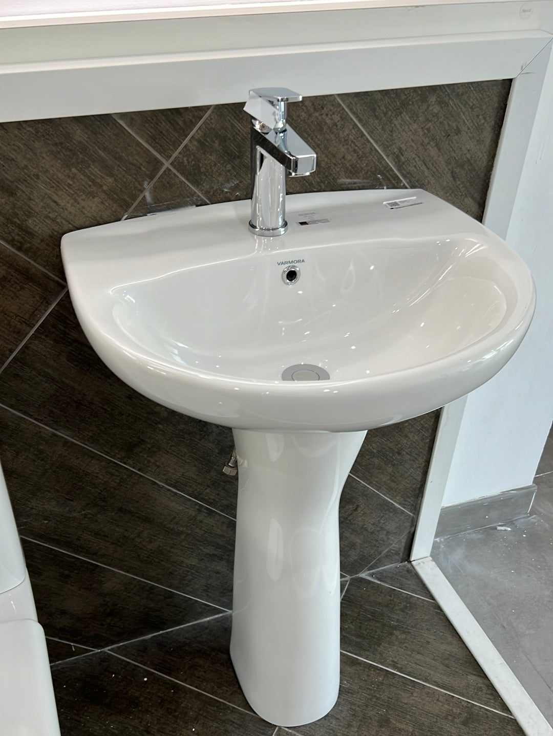 ROSELLA WASHBASIN WITH GLORIA FULL PEDESTAL ALASKA WHITE 522X430X860MM - VARMORA INDIA - 0 SET