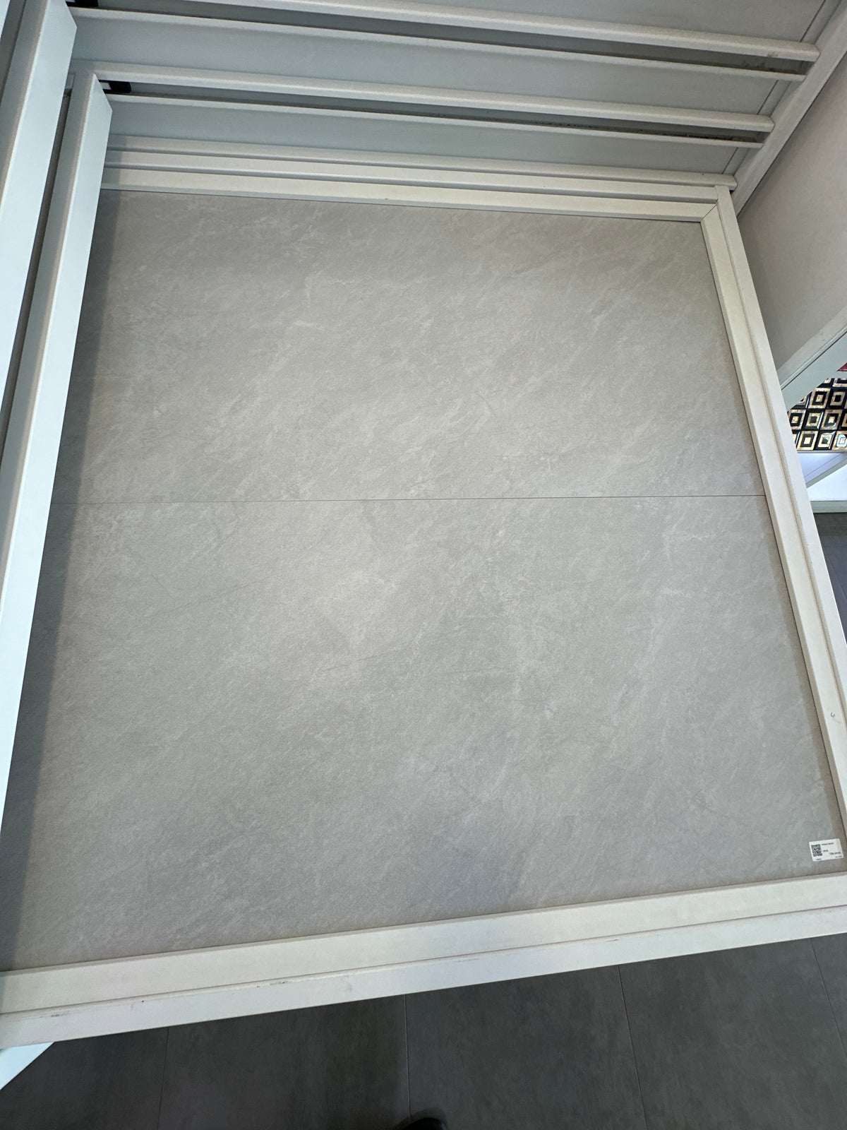 P.E. AVALLON GRIS MT RECT. 60X120CM - KTL - 3 M2