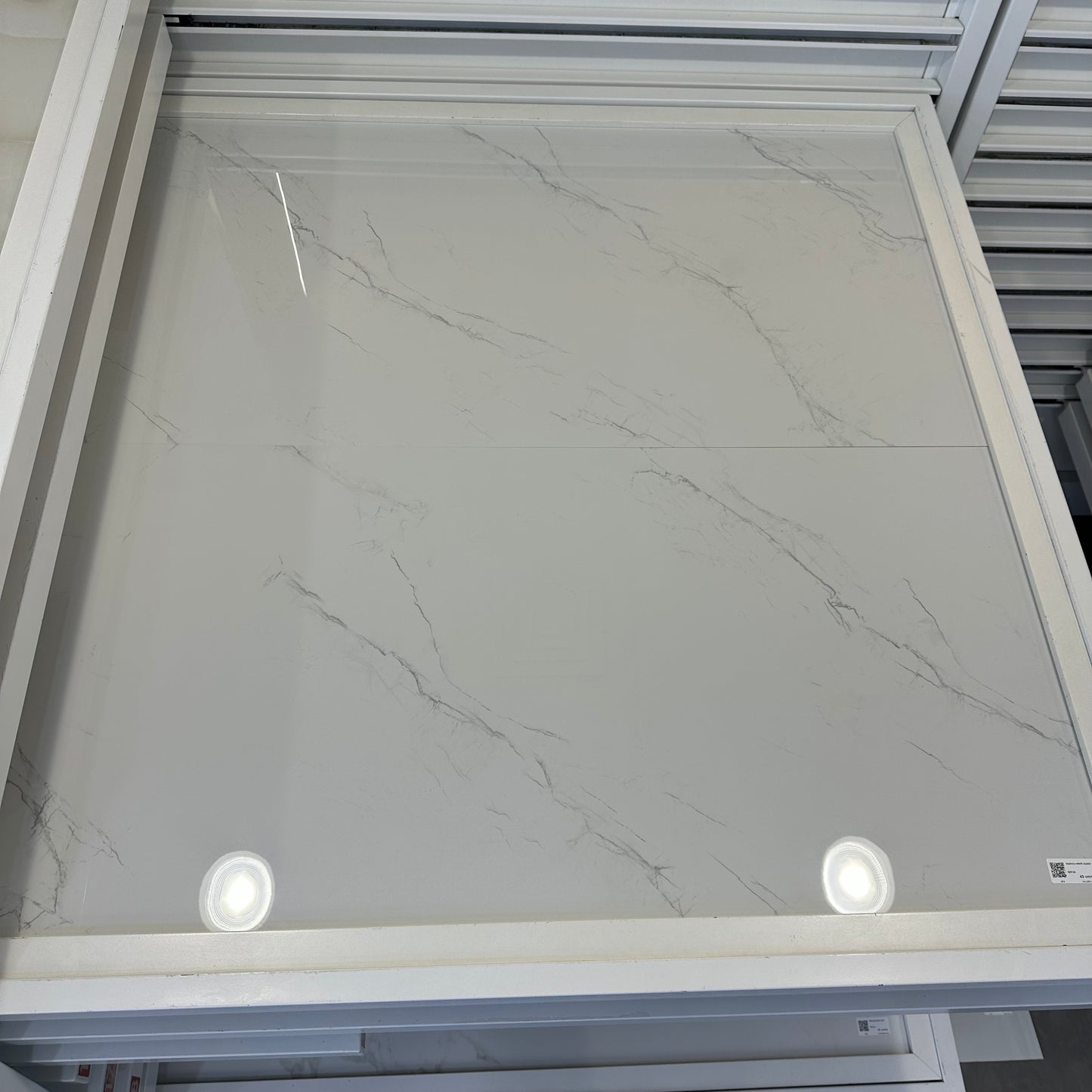 VALENCIA WHITE GLOSSY 60X120CM - ACCORD INDIA - 144 M2