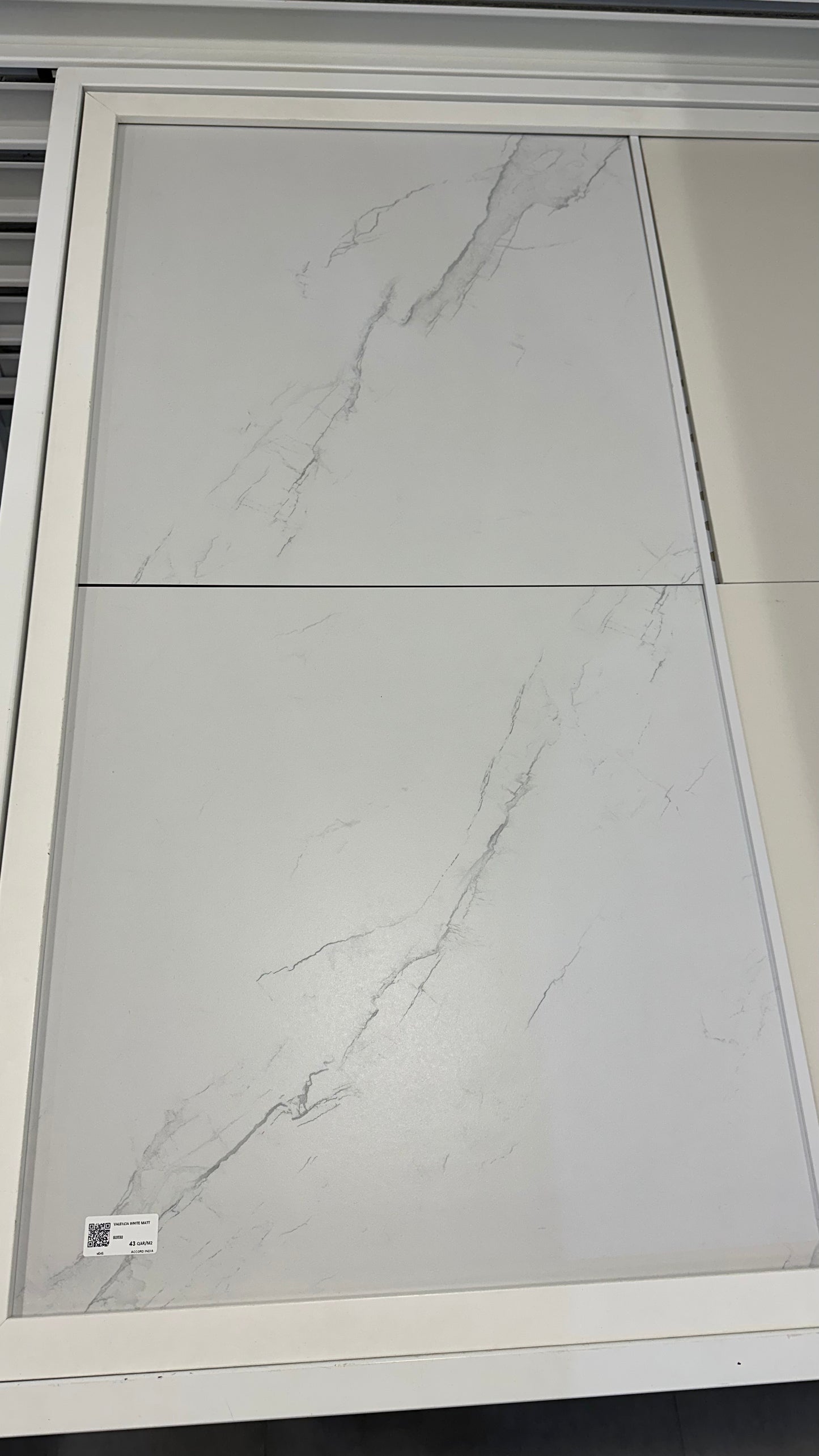 VALENCIA WHITE MATT 60X60CM - ACCORD INDIA - 4 M2