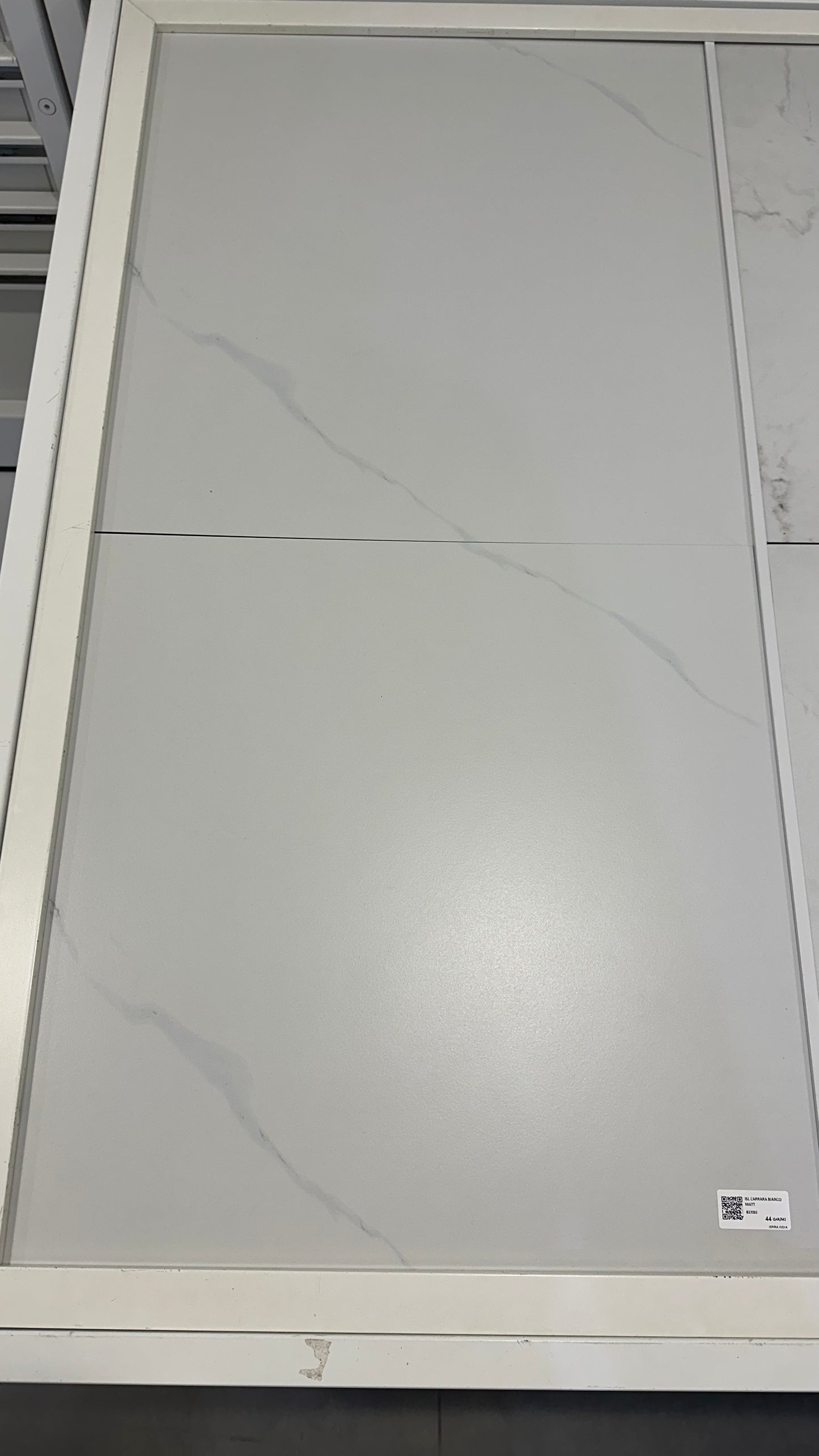 ISL CARRARA BIANCO MATT 60X60CM - ISPIRA - 1473 M2