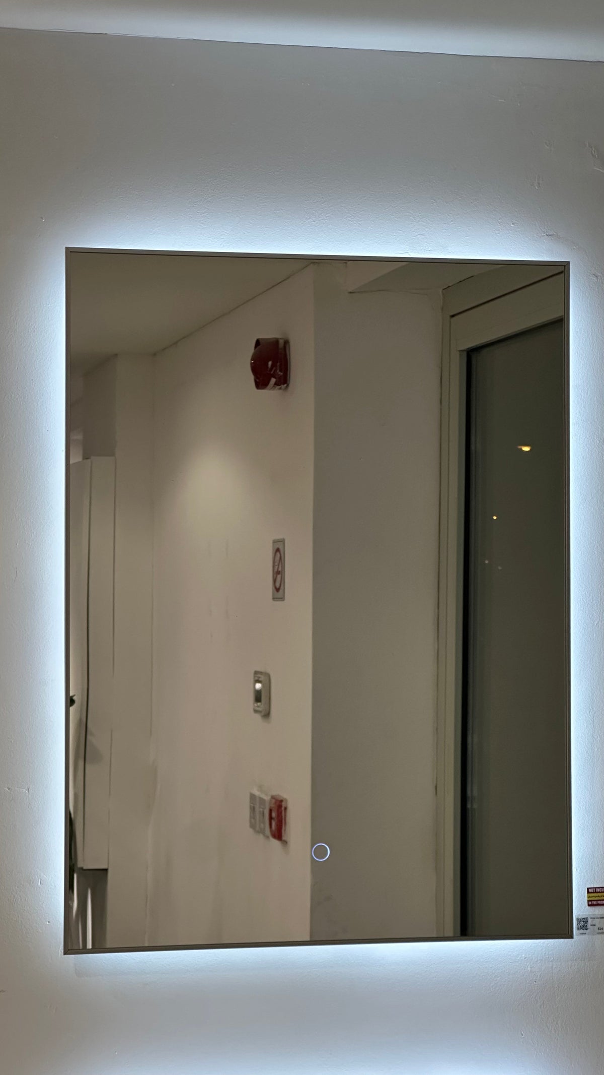 YH201 LED MIRROR 80X60CM WITH 3 COLORS (2500K/4000K/6000K) - WONDERFUL HK - 13 PCS