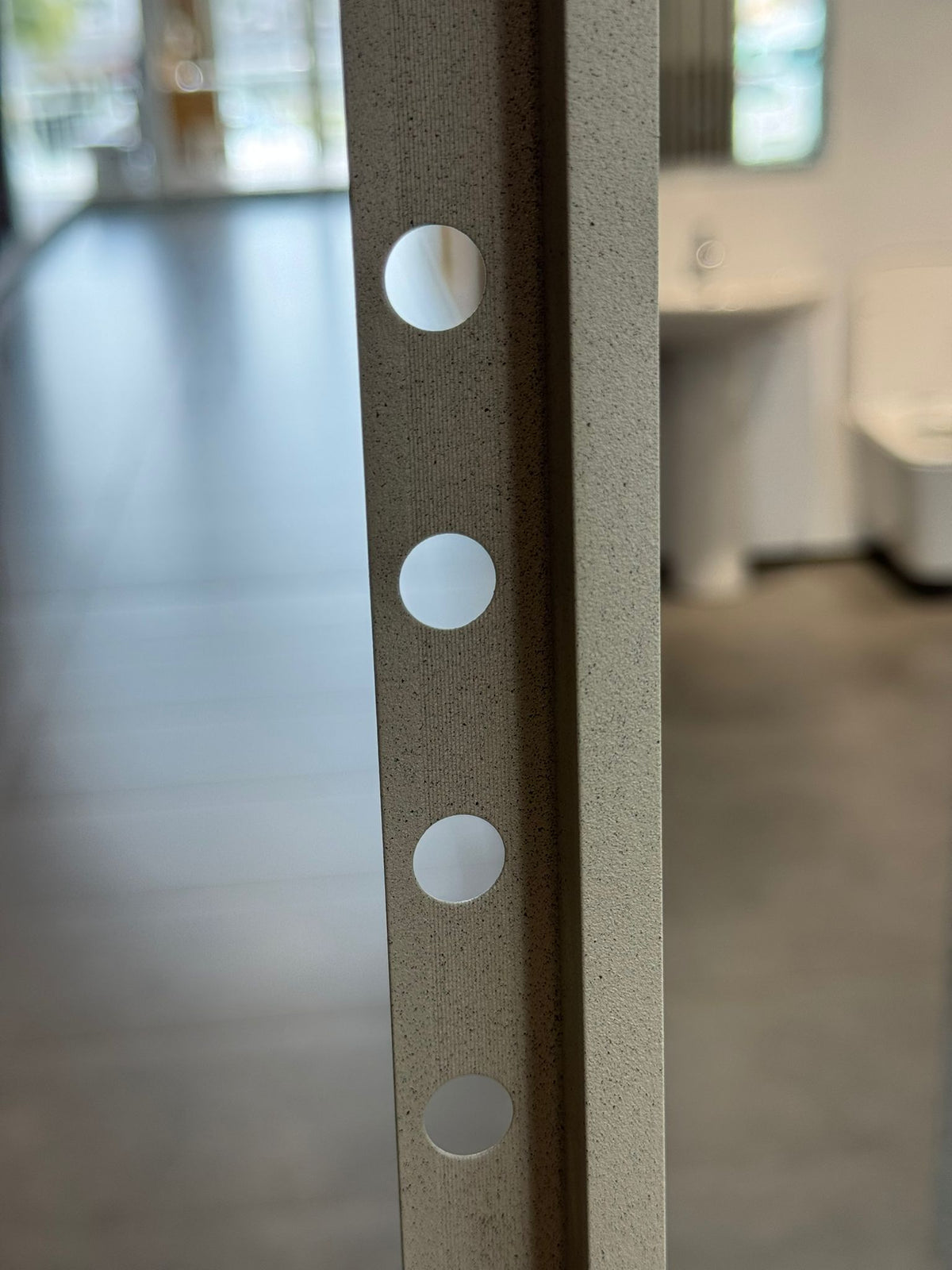 0R12AMA ALUMINIUM LIST. R12X10 MM ARENA IVORY 2.6 M - EMBEPLAST - 154 PCS