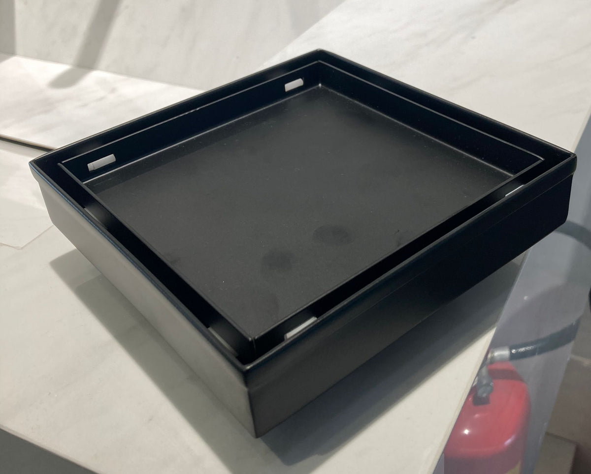 D219121016SS FLOOR DRAIN SS WITH TILE TOP 150MM OUTLET 4” SS 316 MATT BLACK FINISH - AUHNA - -341 PCS
