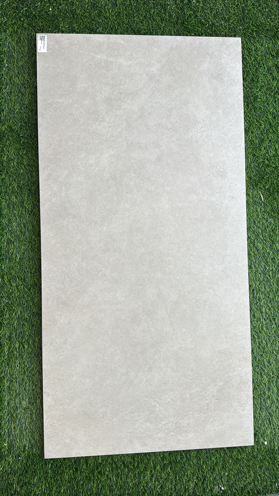 GT2-612010 FLOOR TILES 60X120CM OUTDOOR 20MM - YAQOUT KSA - 40 M2