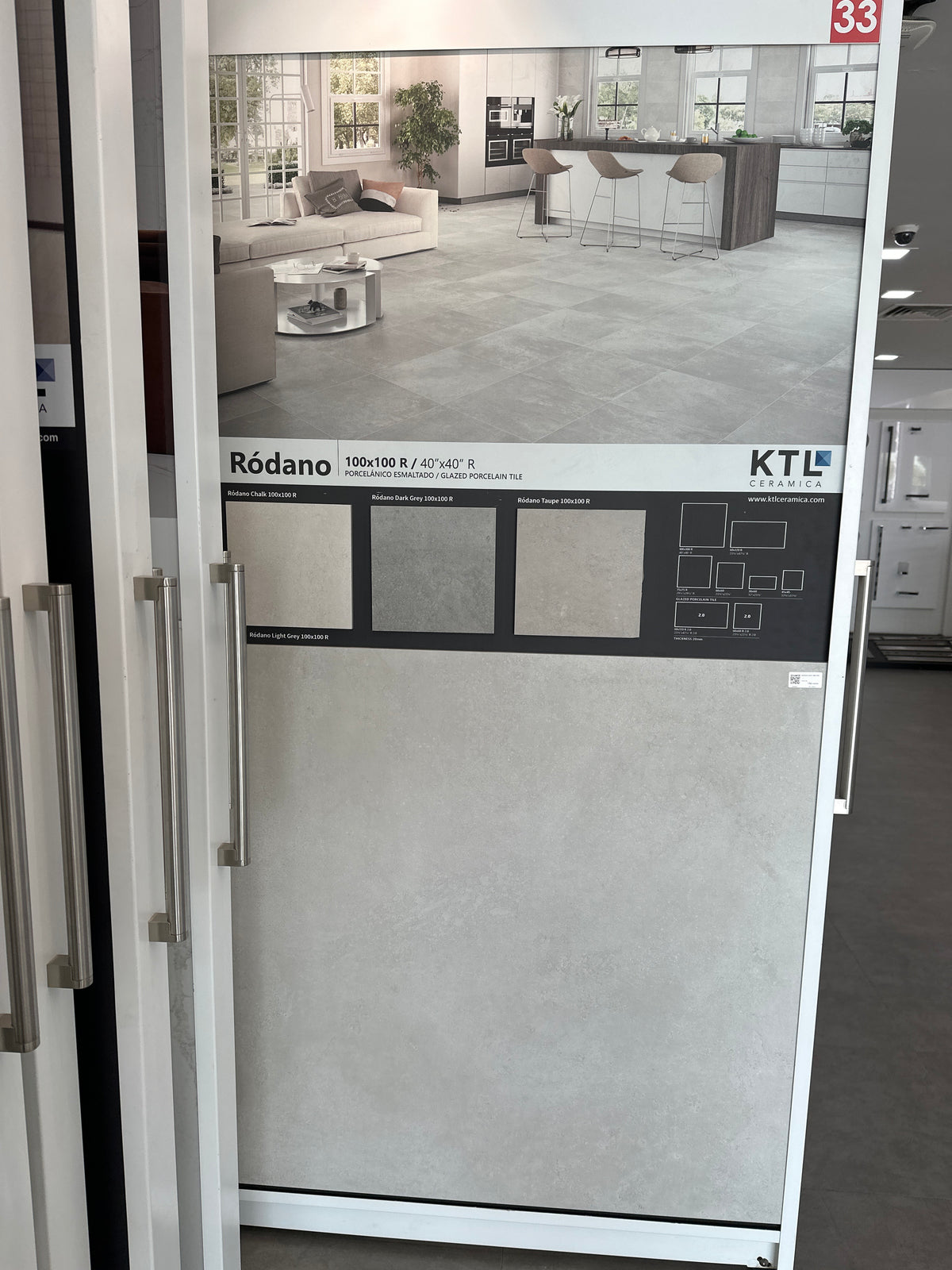 P.E. RODANO LIGHT GREY MT RECT. PORCELAIN 100X100CM - KTL - 451 M2