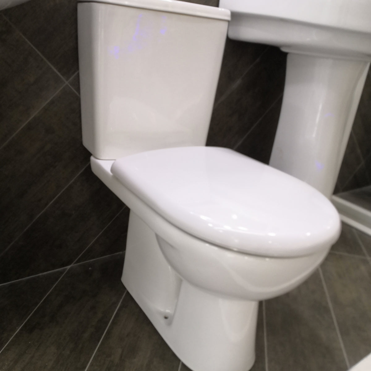 500.281.01.1 ABALONA FLOOR STANDING WC FOR CLOSE COUPLED EXPOSED CISTERN GEBERIT - 83 PCS