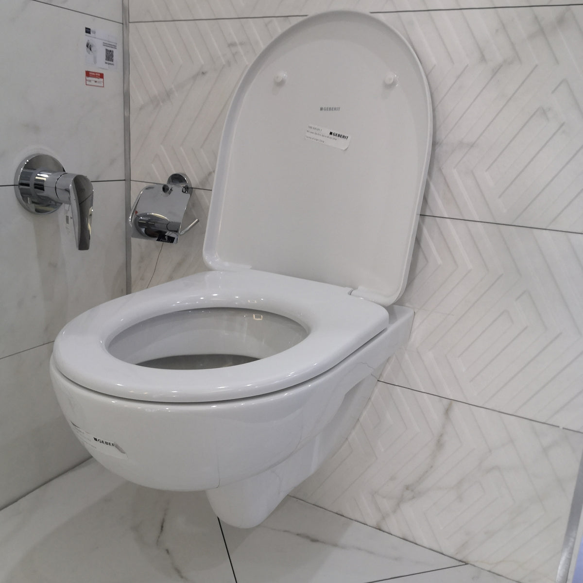 500.260.01.1 SELNOVA WALL-HUNG WC-GEBERIT - 203 PCS