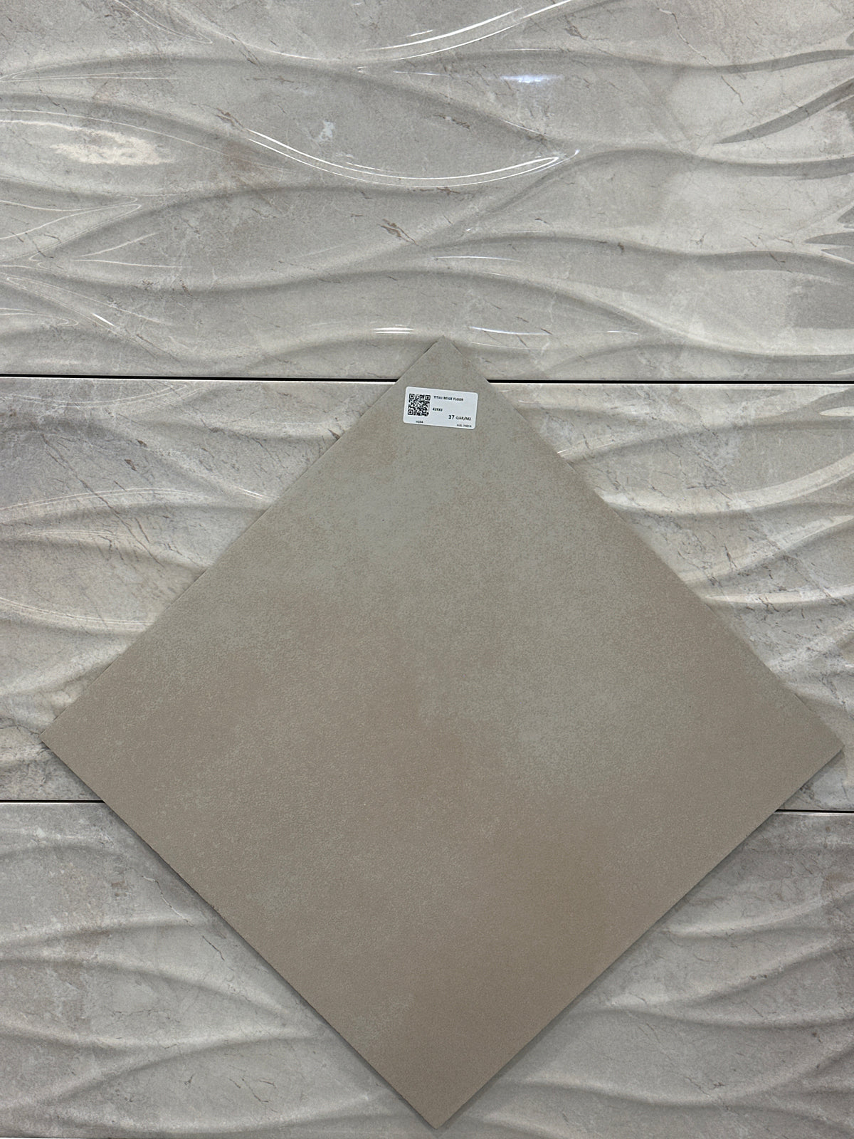 TITAN BEIGE FLOOR 40X40 CM AGL - 3 M2