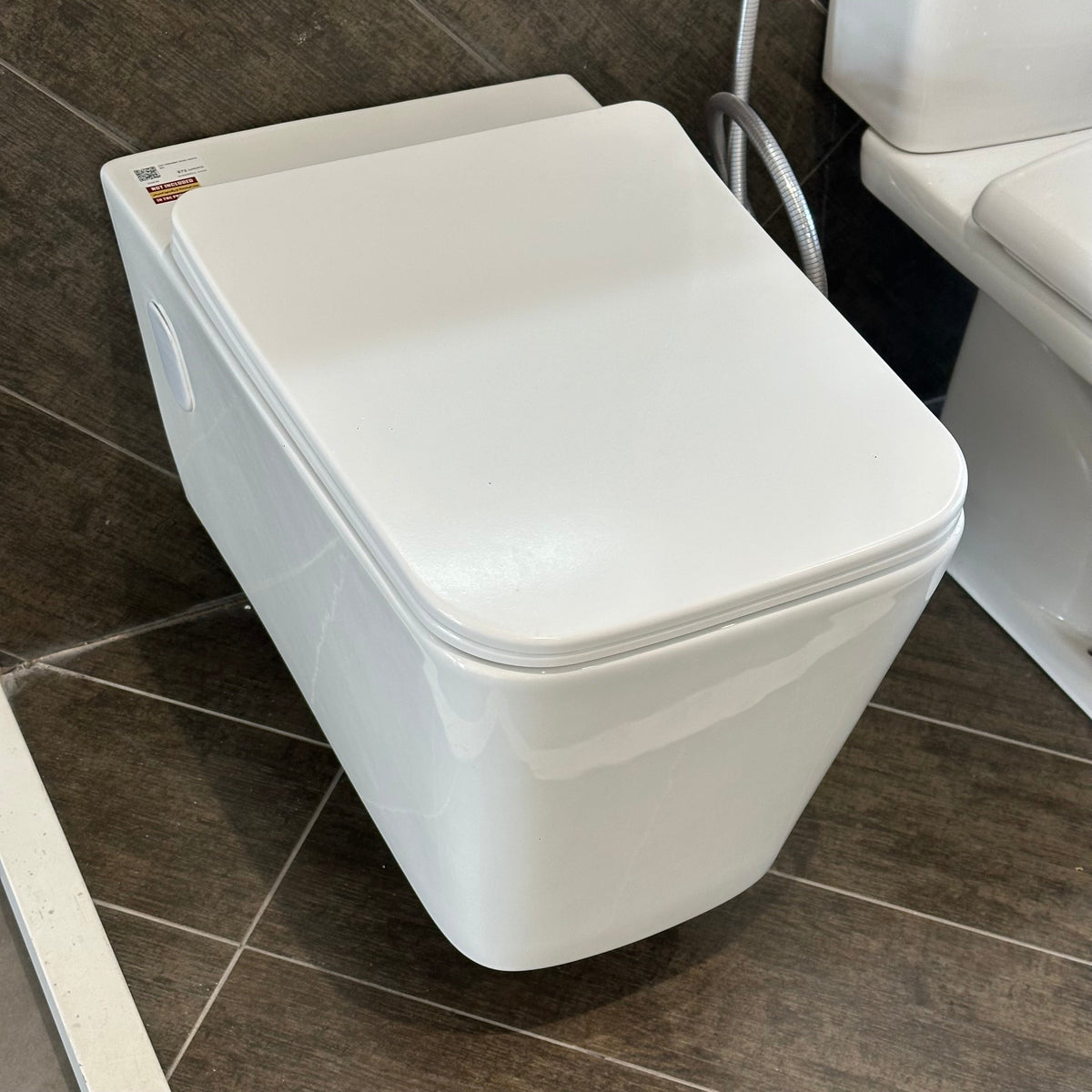 107 CERAMIC WALL HUNG TOILET WASHDOWN FLUSHING SYSTEM W/O TANK - WONDERFUL HK - 0 PCS