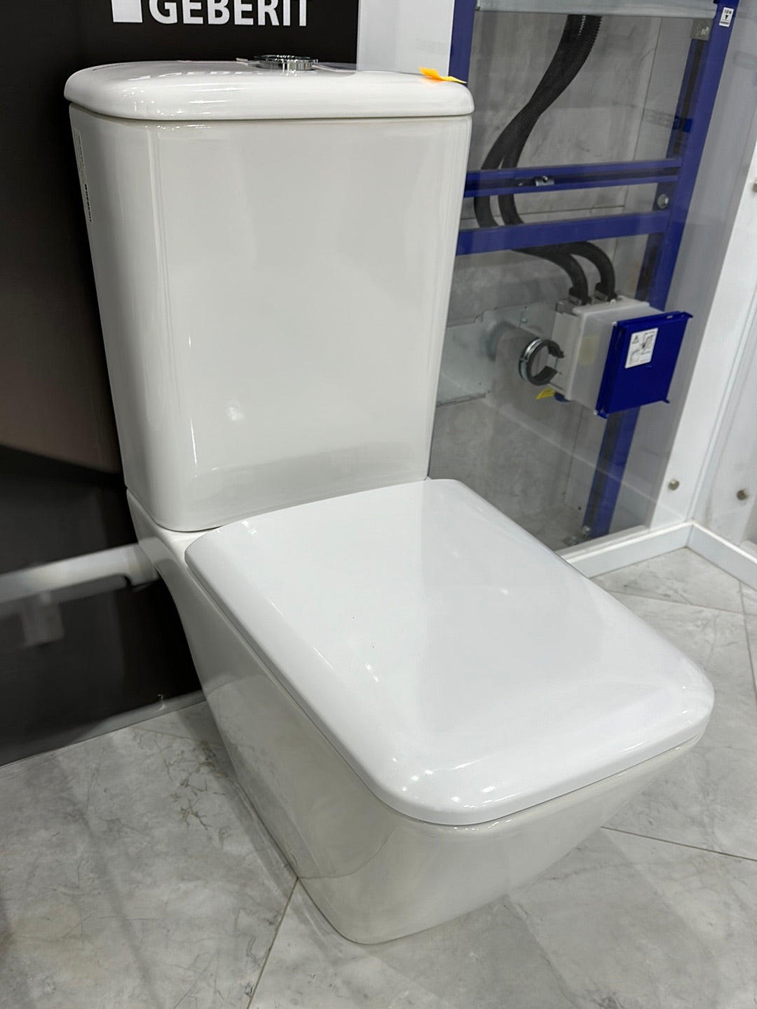 200930000 (500.421.01.1) GEBERIT ICON SQUARE FLOOR STANDING WC - 1 PCS