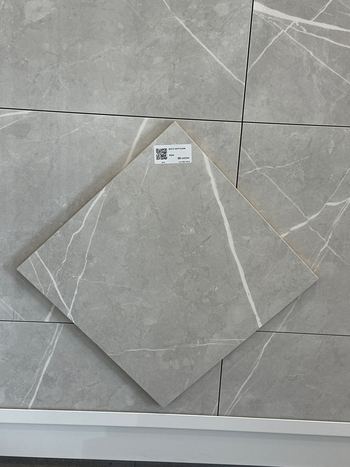 8207-LF MATT FLOOR 30X30CM - ACCORD INDIA - 29 M2