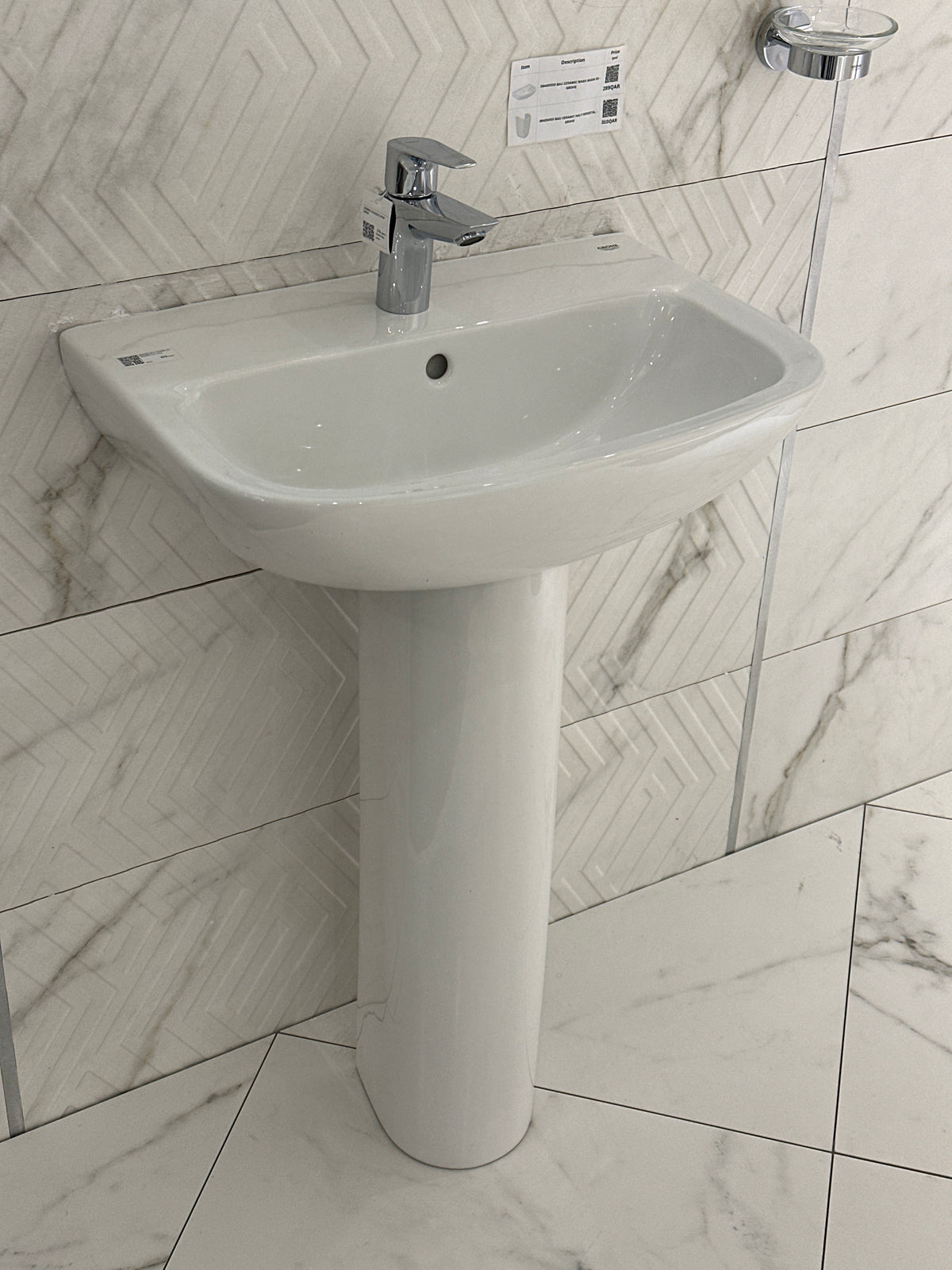 39440000 BAU CERAMIC WASH BASIN 55 - GROHE - 219 PCS