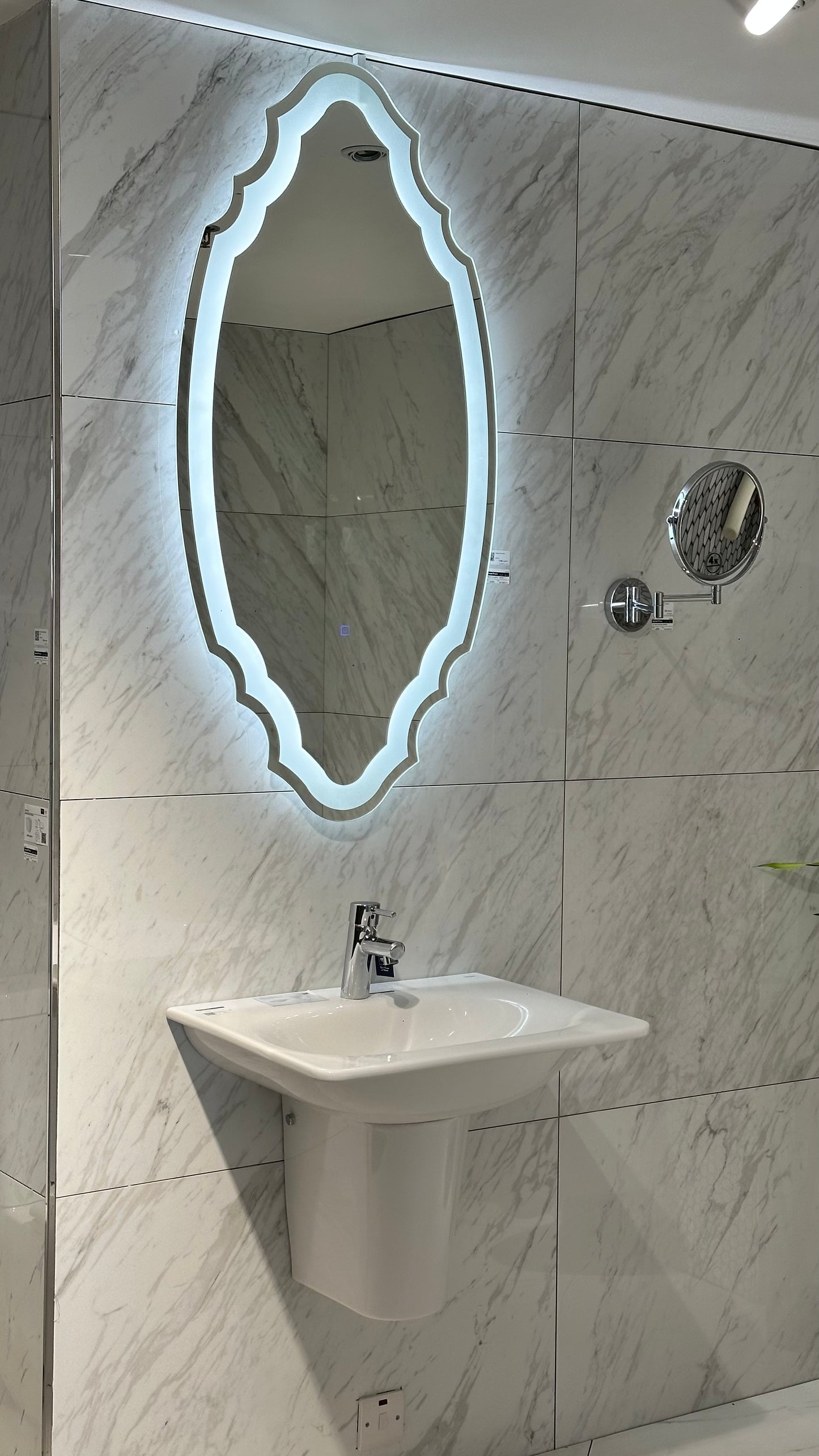 WM001 WHITE COLOUR LED SURFACE TOUCH SWITCH MIRROR 60X120 CM WONDERFUL - 29 PCS