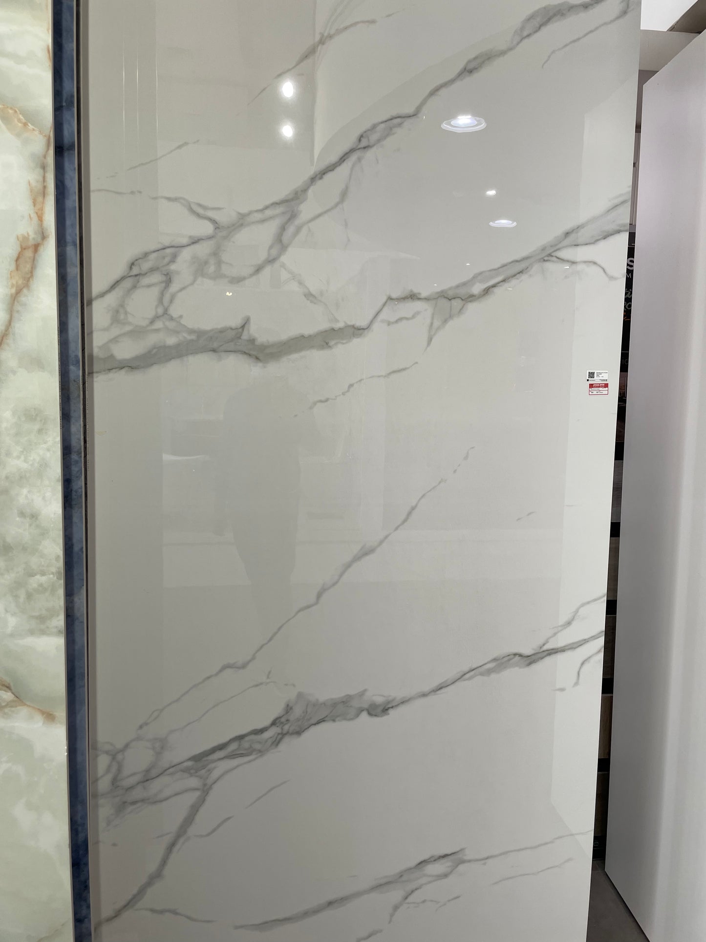 SN2412B018 A, POLISHED PORCELAIN 120X240CM - AGL - 150 M2